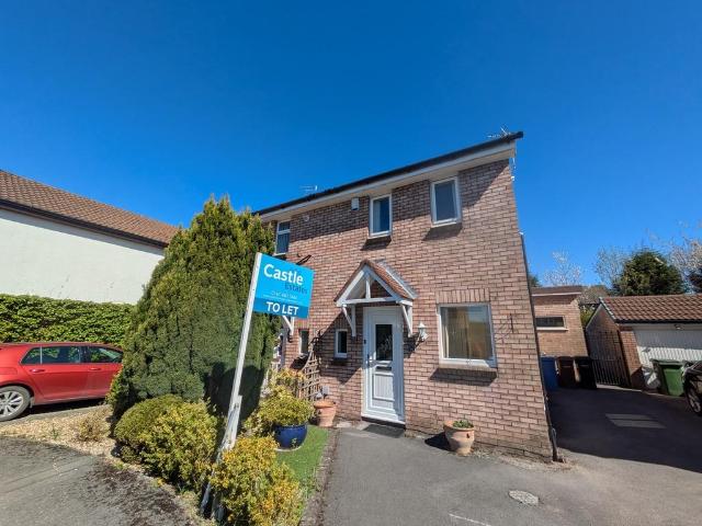 2 bedroom semi detached house to rent