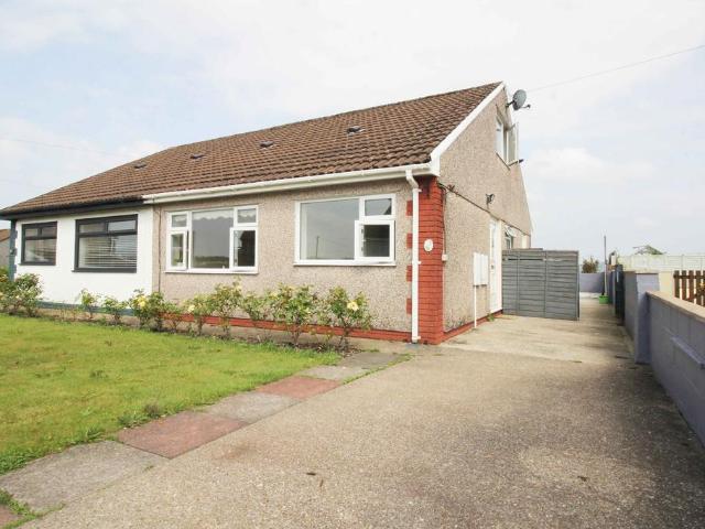 2 bedroom semi detached house to rent