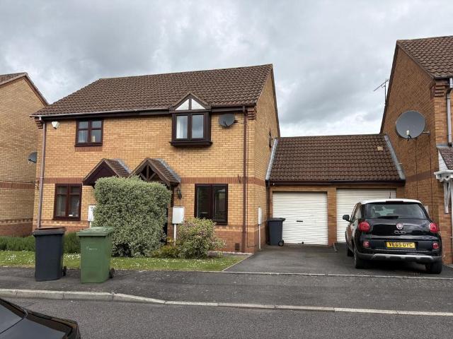 2 bedroom semi detached house to rent