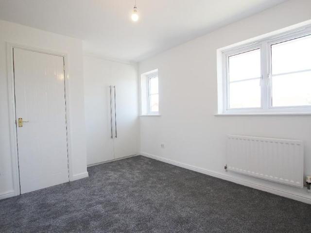 2 bedroom semi detached house to rent