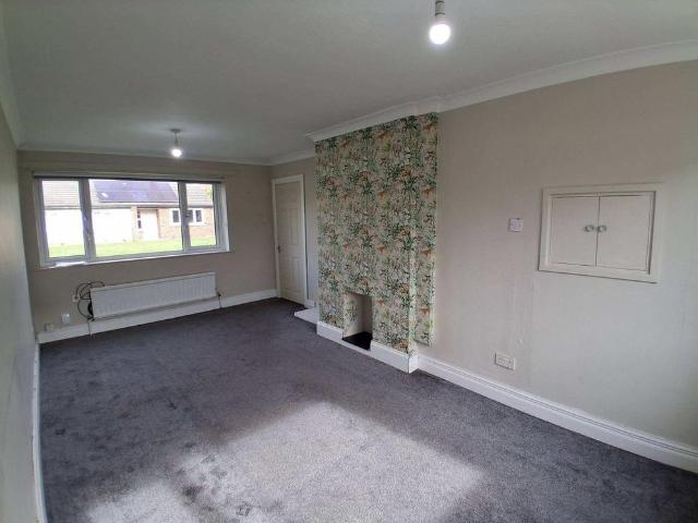 2 bedroom semi detached house to rent