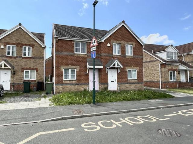 2 bedroom semi detached house to rent
