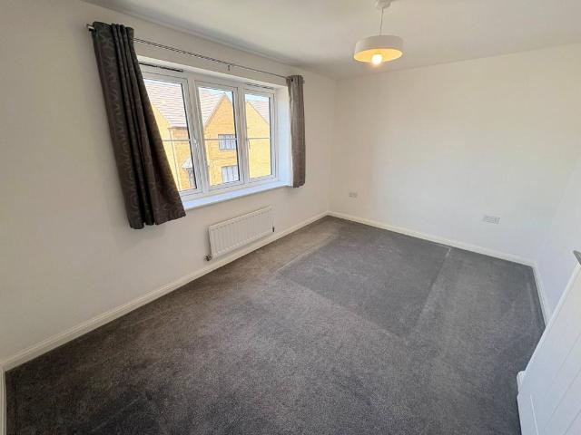 2 bedroom semi detached house to rent
