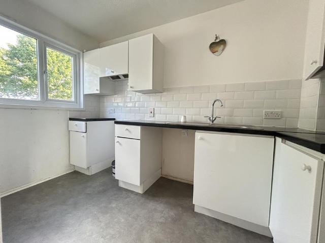 2 bedroom semi detached house to rent