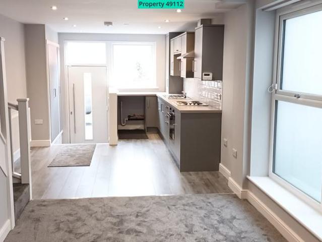 2 bedroom semi detached house to rent