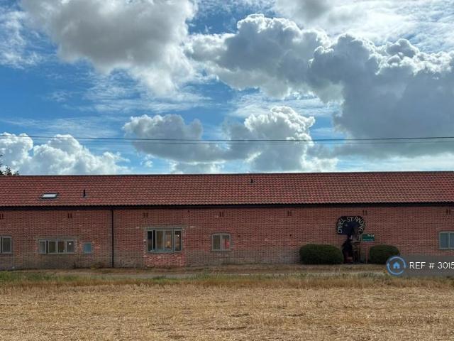 2 bedroom semi detached house to rent