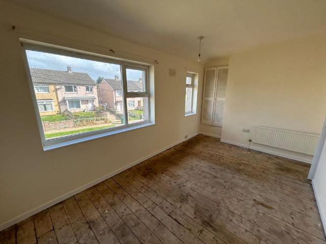 2 bedroom semi detached house to rent