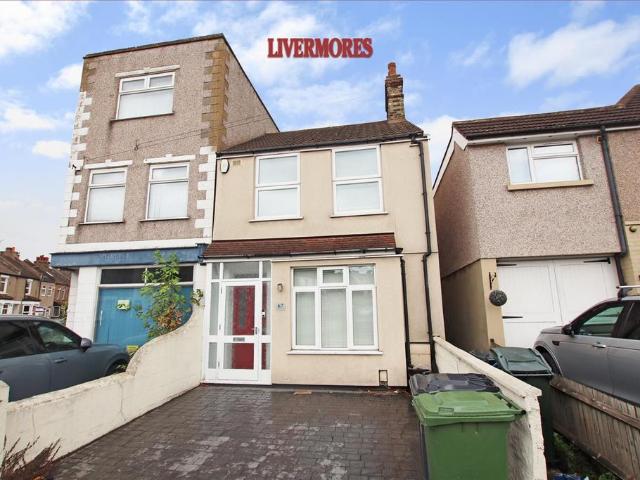 2 bedroom semi detached house to rent