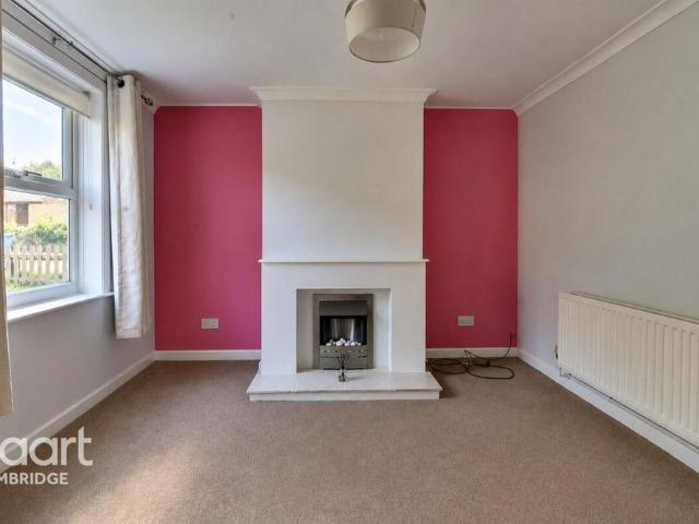 2 bedroom semi detached house to rent