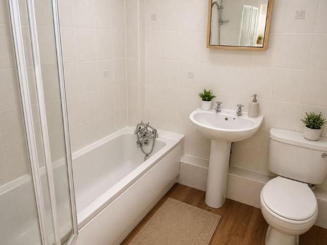 2 bedroom semi detached house to rent