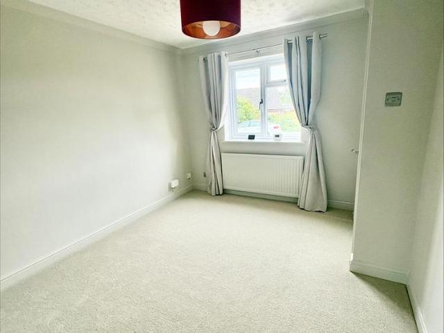 2 bedroom semi detached house to rent