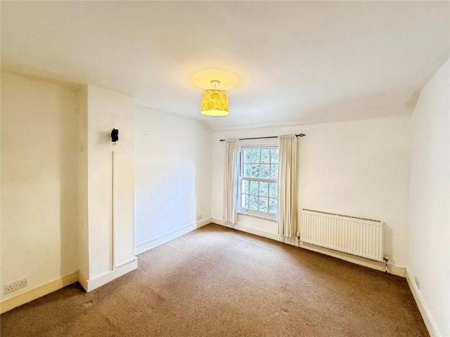 2 bedroom semi detached house to rent