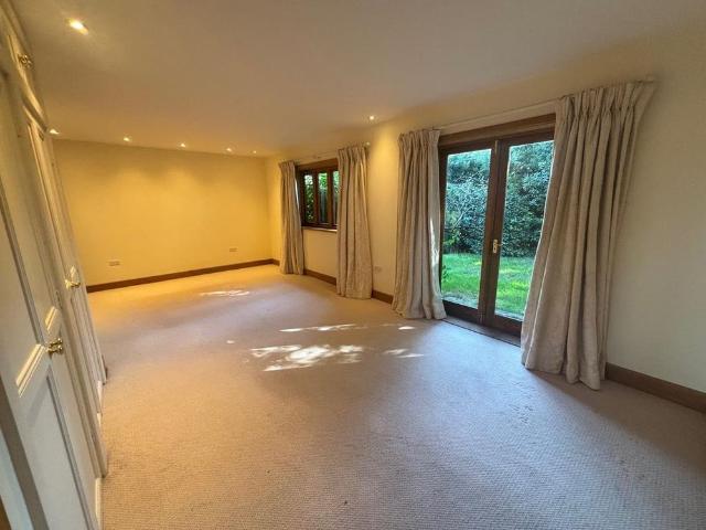 2 bedroom semi detached house to rent