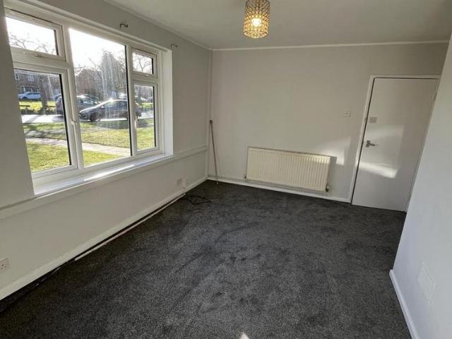 2 bedroom semi detached house to rent