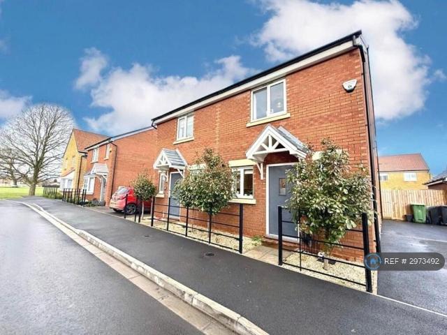 2 bedroom semi detached house to rent
