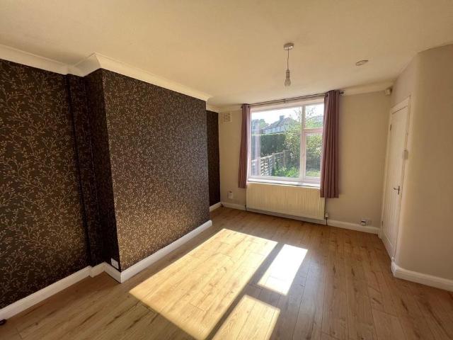 2 bedroom semi detached house to rent