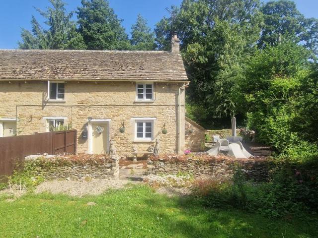2 bedroom semi detached house to rent