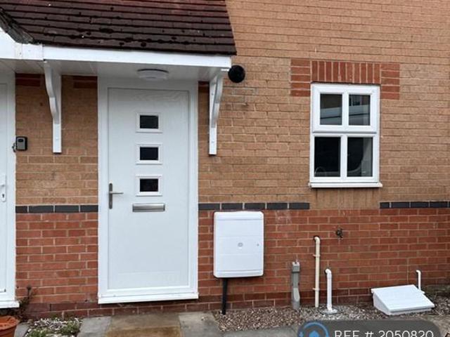 2 bedroom semi detached house to rent