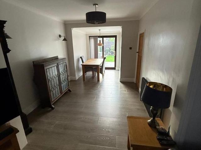 2 bedroom semi detached house to rent