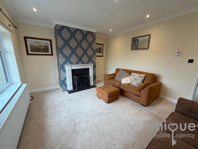 2 bedroom semi detached house to rent