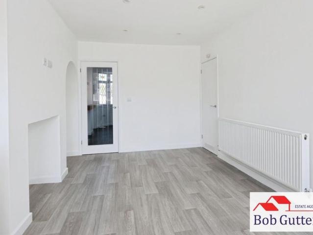 2 bedroom semi detached house to rent