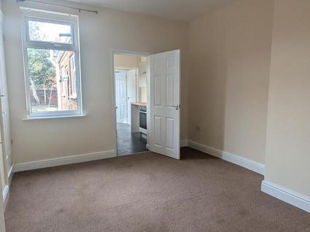 2 bedroom semi detached house to rent