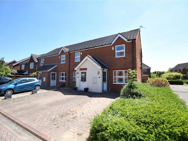 2 bedroom end of terrace house to rent