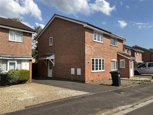 2 bedroom semi detached house to rent