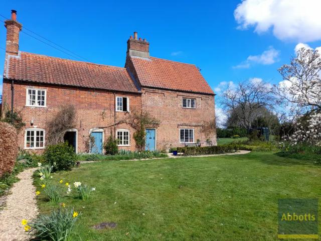 2 bedroom semi detached house to rent