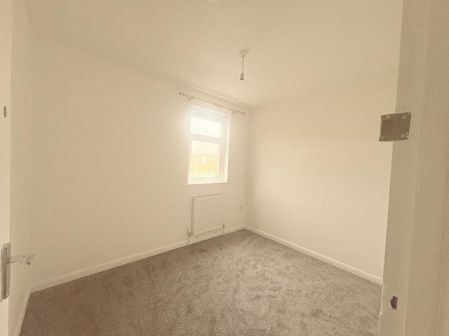 2 bedroom semi detached house to rent