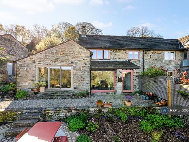 2 bedroom semi detached house to rent