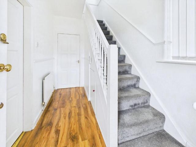 2 bedroom semi detached house to rent