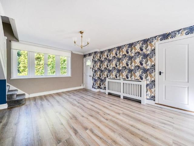 2 bedroom semi detached house to rent