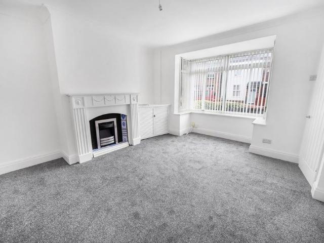 2 bedroom semi detached house to rent