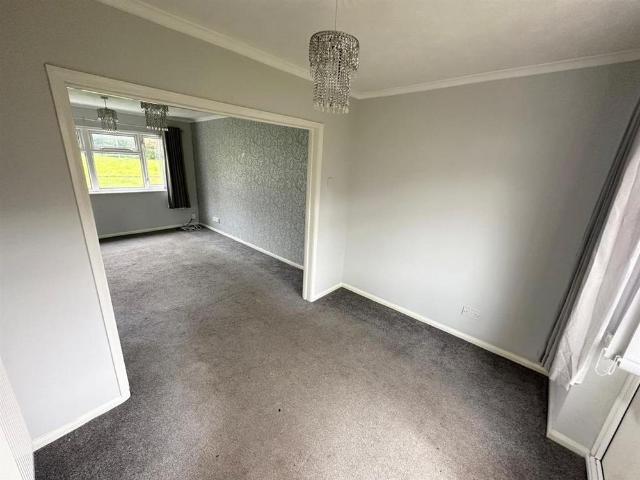 2 bedroom semi detached house to rent