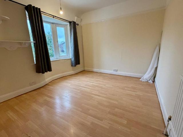 2 bedroom semi detached house to rent