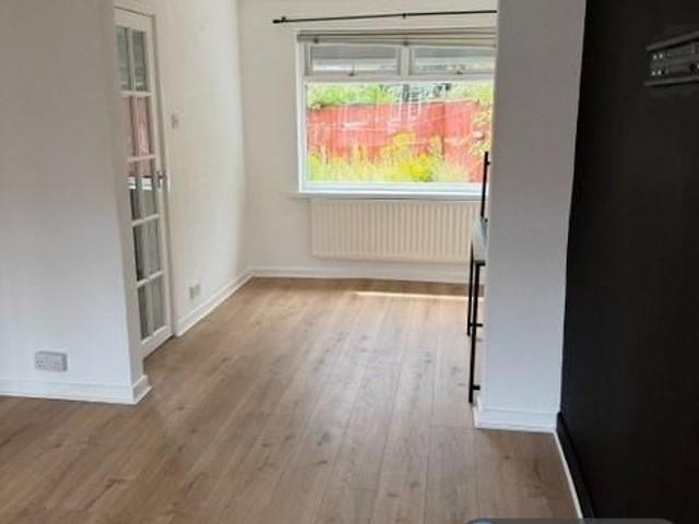 2 bedroom semi detached house to rent