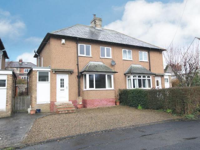 2 bedroom semi detached house to rent