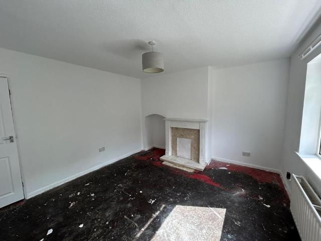2 bedroom semi detached house to rent