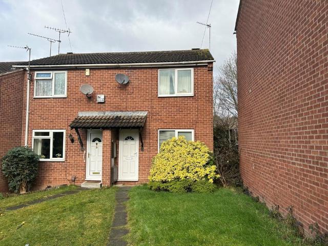 2 bedroom semi detached house to rent