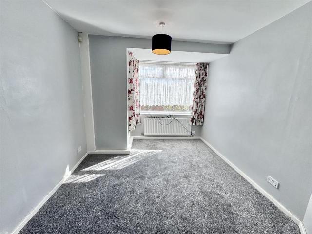 2 bedroom semi detached house to rent