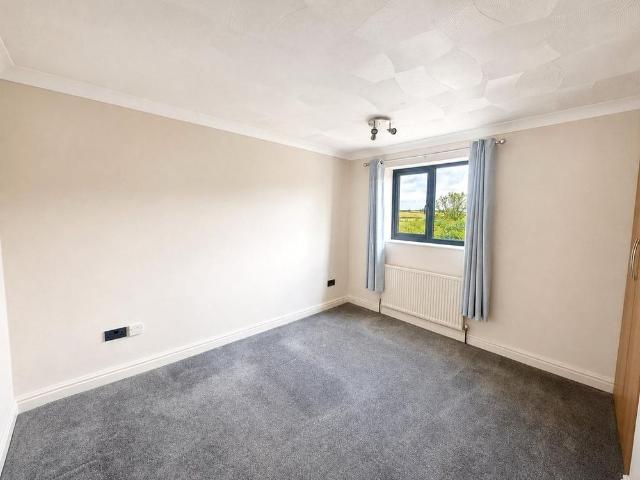2 bedroom semi detached house to rent