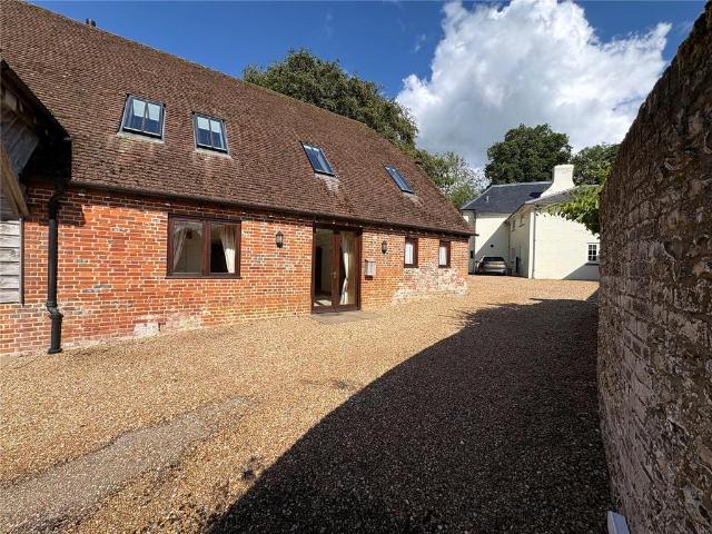2 bedroom semi detached house to rent
