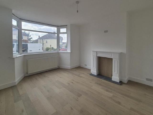2 bedroom semi detached house to rent