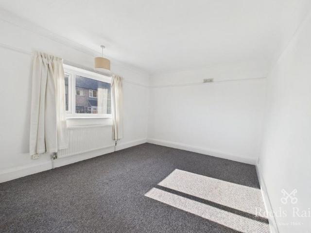 2 bedroom semi detached house to rent