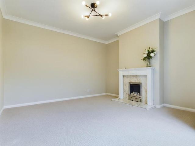 2 bedroom semi detached house to rent