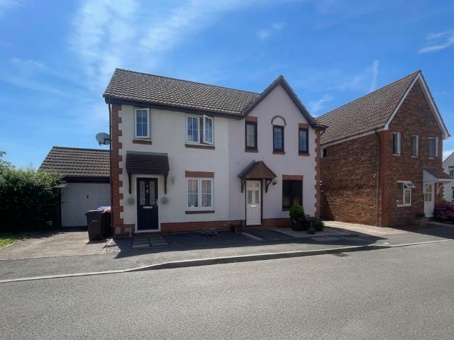 2 bedroom semi detached house to rent