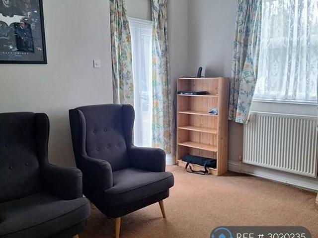 2 bedroom semi detached house to rent