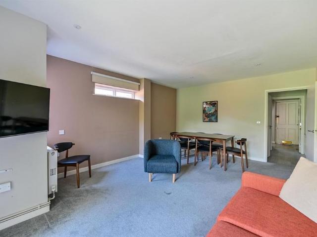 2 bedroom semi detached house to rent