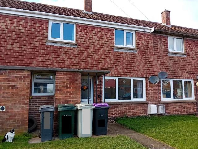 2 bedroom semi detached house to rent